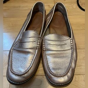 Rose Gold Women’s Size 9.5 Sperry Loafer’s